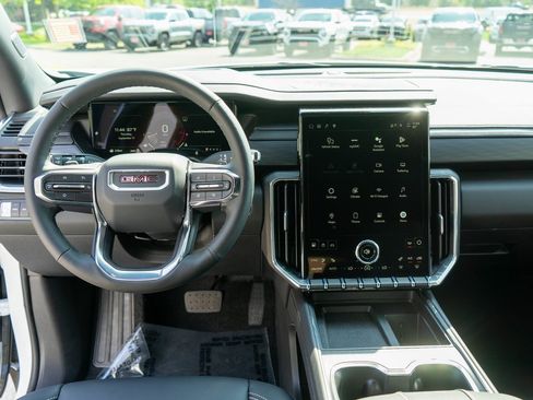 Used 2026 GMC Acadia Elevation w/ Black Edition image 16