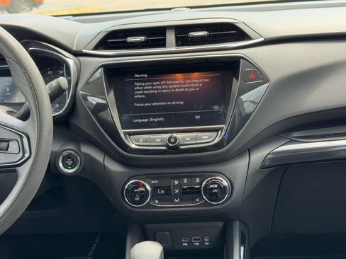 Used 2023 Chevrolet TrailBlazer LT w/ Convenience Package FWD image 15