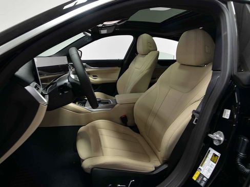 Used 2025 BMW i4 eDrive40 w/ Parking Assistance Package image 8