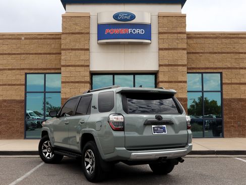 Used 2022 Toyota 4Runner TRD Off-Road AWD/4WD image 8