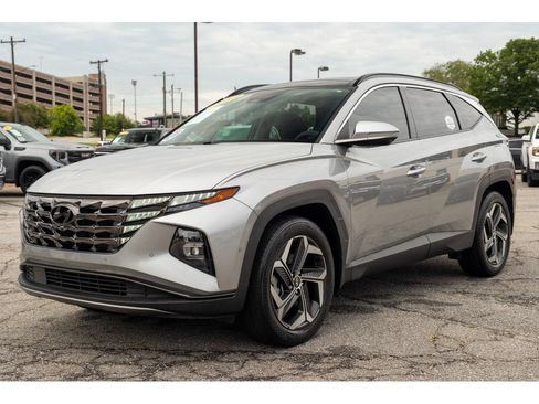 Used 2022 Hyundai Tucson Limited w/ Cargo Package FWD image 4