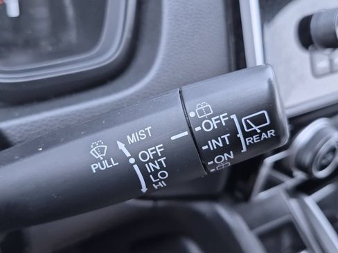 Used 2018 Honda CR-V LX image 25