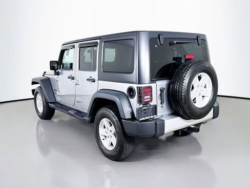 Used 2017 Jeep Wrangler Unlimited Sport image 9