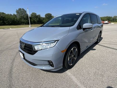 Used 2024 Honda Odyssey Elite image 10