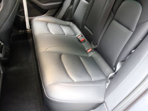 Used 2023 Tesla Model 3 Standard Range image 30