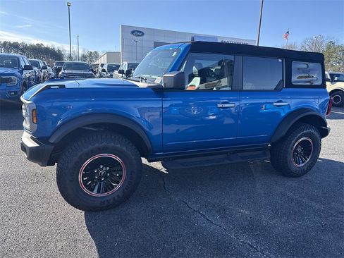 Used 2025 Ford Bronco Big Bend w/ Black Diamond Package image 4