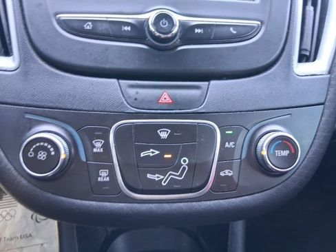 Used 2017 Chevrolet Malibu LS w/ LPO, Convenience Package 1 FWD image 24