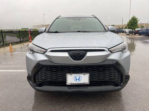 Used 2023 Toyota Corolla Cross AWD Hybrid image 2