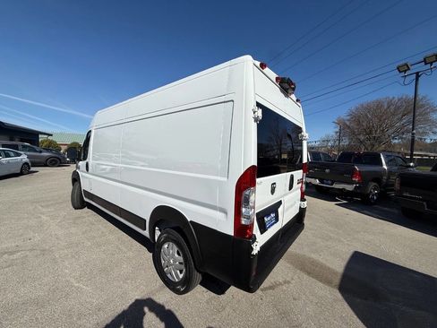 Used 2020 RAM ProMaster 2500 FWD image 9