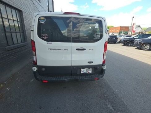 Used 2017 Ford Transit 350 XLT RWD image 3