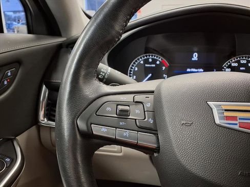 Certified 2023 Cadillac XT4 Luxury w/ Cold Weather Package image 29