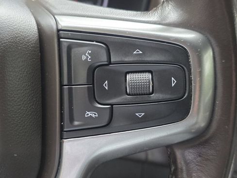 Used 2021 Chevrolet Suburban LT RWD image 28