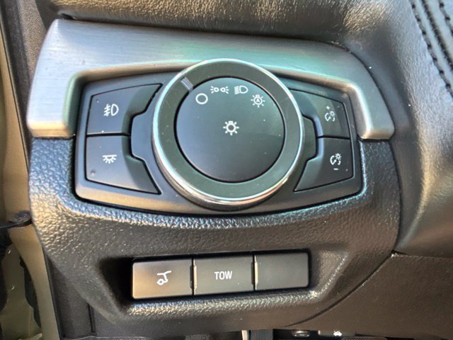 Used 2017 Ford Explorer Platinum AWD/4WD image 13