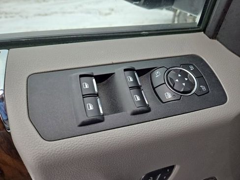 Used 2018 Ford F150 Lariat w/ Trailer Tow Package image 19