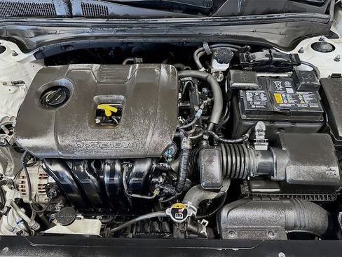 Used 2023 Kia Forte GT-Line image 9