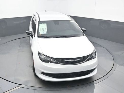 New 2025 Chrysler Voyager LX image 52