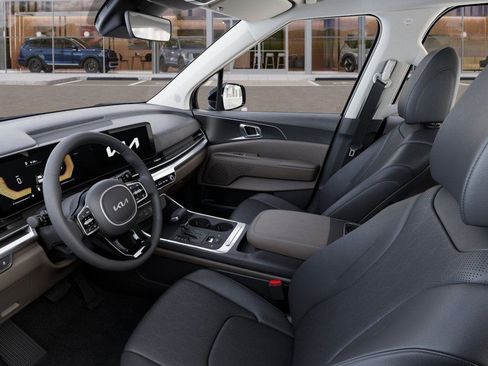 New 2026 Kia Carnival FWD image 21