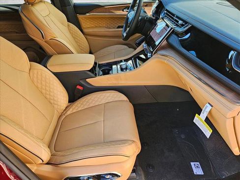 New 2025 Jeep Grand Cherokee L Summit image 17