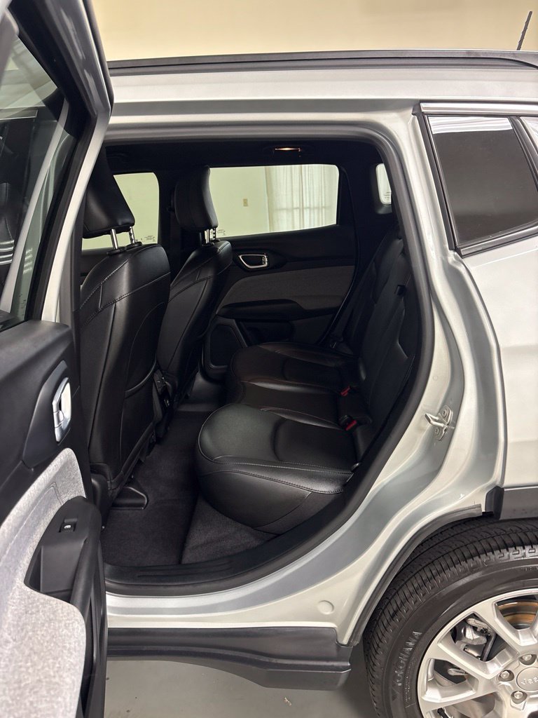 Used 2024 Jeep Compass Latitude AWD/4WD image 19