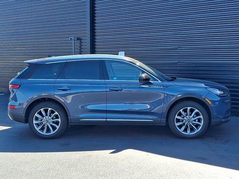 Used 2022 Lincoln Corsair AWD w/ Premium Package image 8