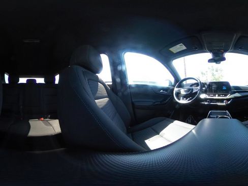 Used 2025 Chevrolet Equinox LT FWD image 43
