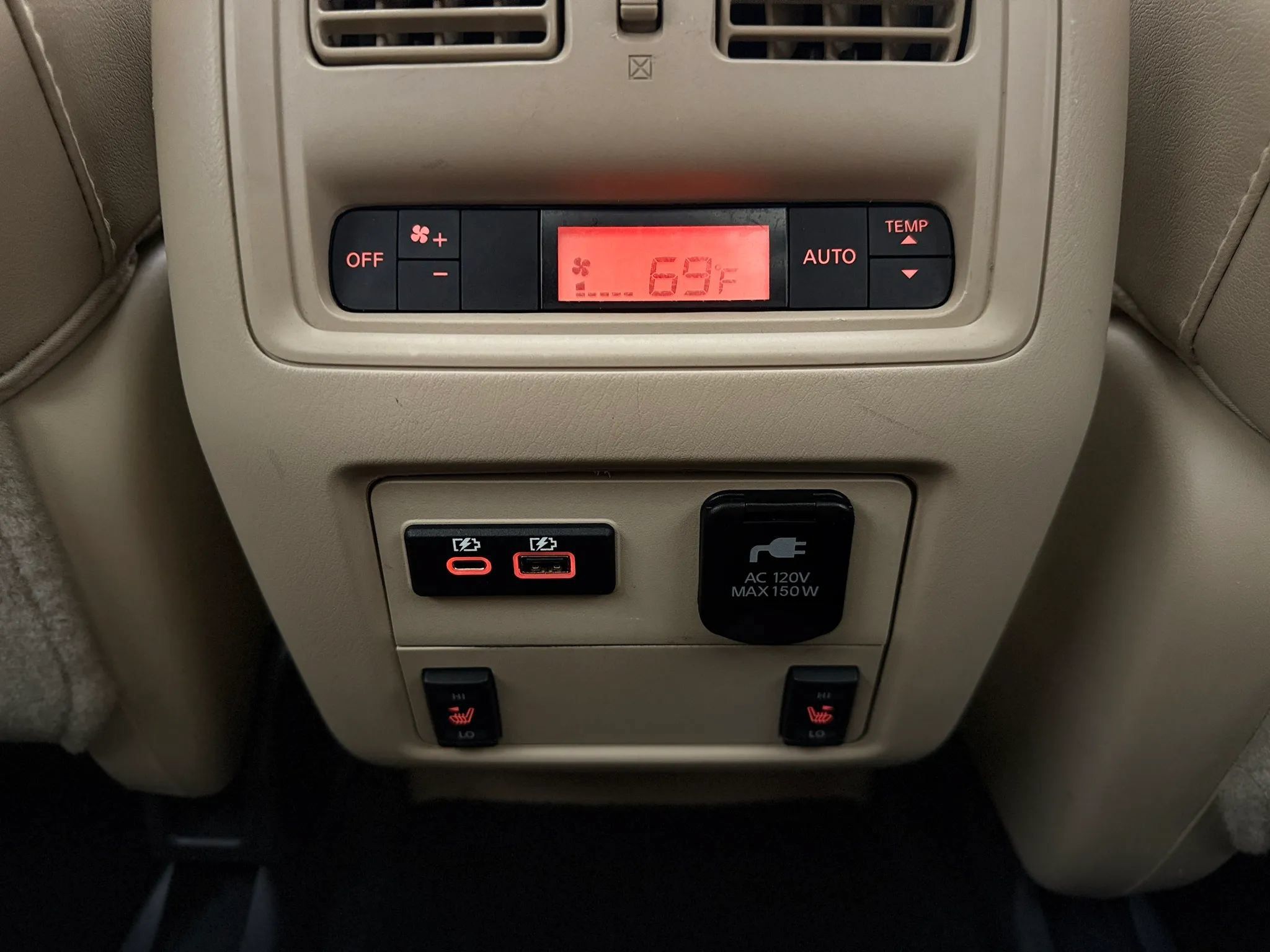Used 2020 Nissan Pathfinder Platinum AWD/4WD image 29
