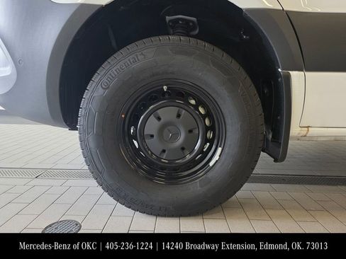 New 2025 Mercedes-Benz Sprinter 2500 image 7