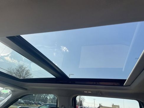 Used 2023 Ford F150 Lariat w/ Equipment Group 502A High image 9