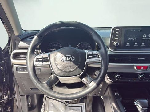Used 2020 Kia Telluride S w/ S 8 Passenger Seating Package AWD/4WD image 19