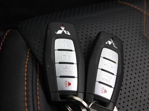 Used 2022 Mitsubishi Outlander SEL image 30