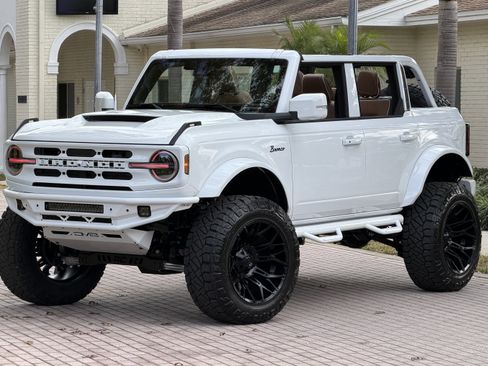 Used 2025 Ford Bronco Outer Banks image 46