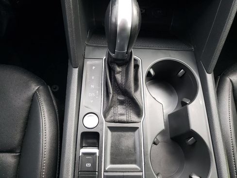 Used 2019 Volkswagen Atlas SE image 16