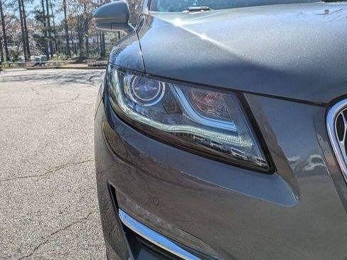 Certified 2019 Lincoln MKC Reserve w/ MKC Technology Package FWD image 12