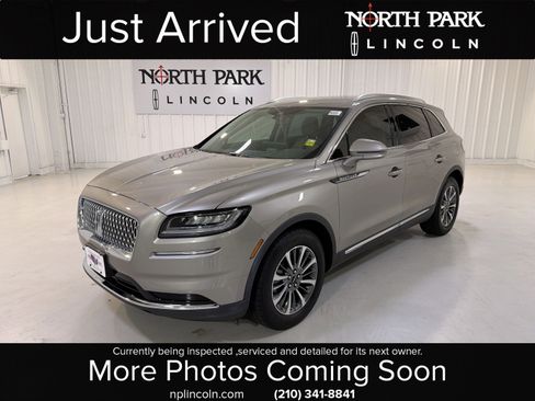 Used 2023 Lincoln Nautilus FWD w/ Premium Package image 1