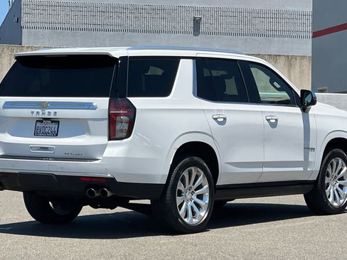 Used 2021 Chevrolet Tahoe Premier AWD/4WD image 2