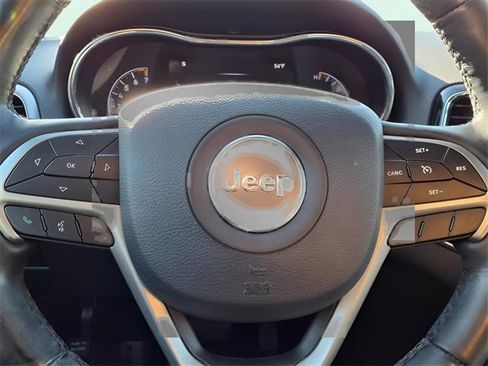 Used 2022 Jeep Grand Cherokee Limited w/ Trailer Tow Group IV image 20