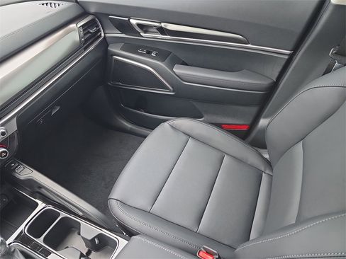 New 2025 Kia Telluride S image 18
