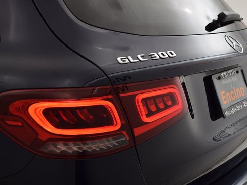 Certified 2022 Mercedes-Benz GLC 300 image 12