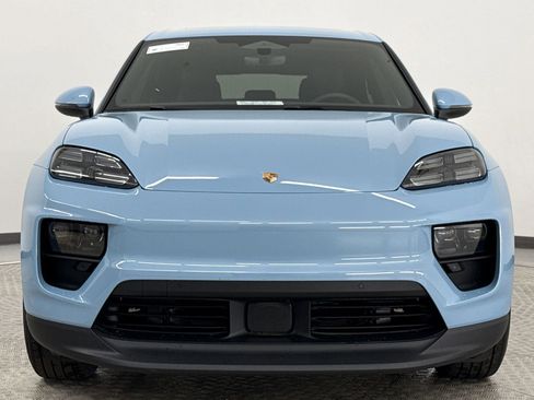Used 2025 Porsche Macan Electric image 6
