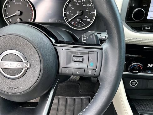 Used 2023 Nissan Rogue SL w/ SL Premium Package AWD/4WD image 24