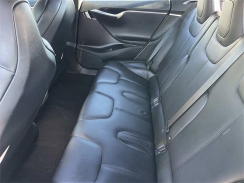 Used 2017 Tesla Model S 90D image 32