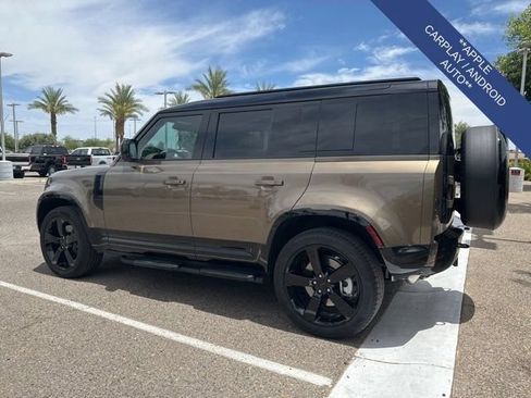 Used 2026 Land Rover Defender 110 X-Dynamic SE AWD/4WD image 4
