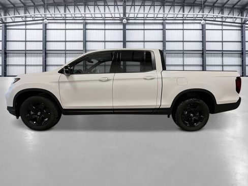 New 2026 Honda Ridgeline Black Edition image 2