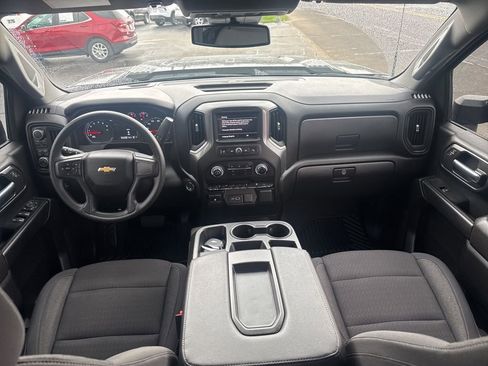 Used 2025 Chevrolet Silverado 2500 Custom w/ Custom Value Package AWD/4WD image 24