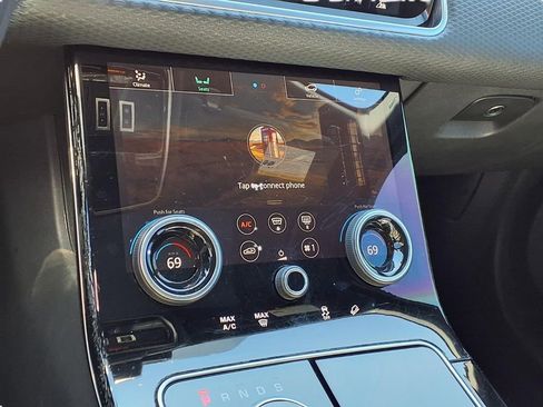 Used 2020 Land Rover Range Rover Velar R-Dynamic S image 13