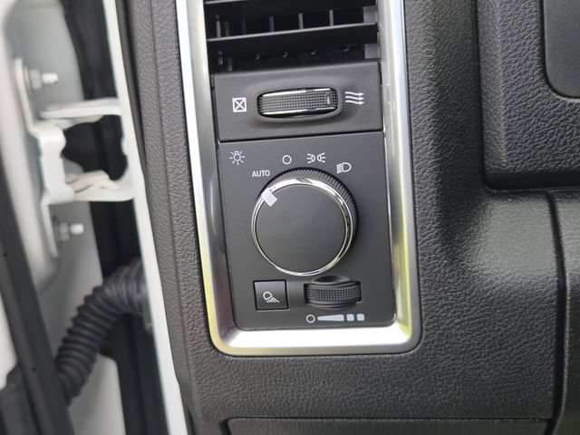 Used 2023 RAM 1500 Classic SLT w/ Electronics Group AWD/4WD image 25