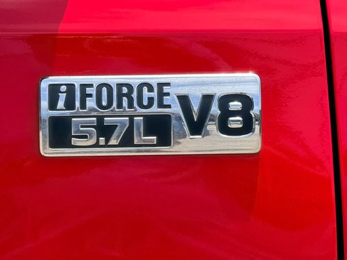 Used 2016 Toyota Tundra Limited w/ Limited Premium Package AWD/4WD image 15