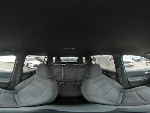 Used 2025 Chevrolet Equinox LT image 41