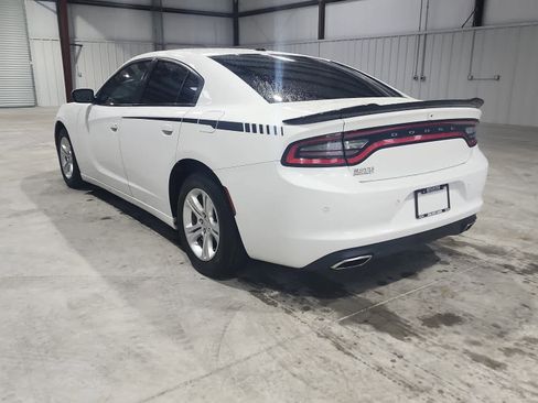Used 2021 Dodge Charger SXT w/ Leather Interior Group RWD image 3