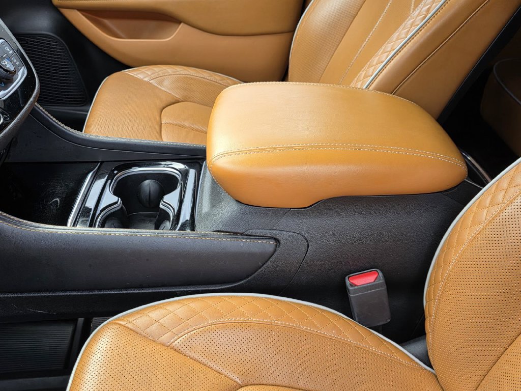 Used 2022 Chrysler Pacifica Pinnacle FWD image 9